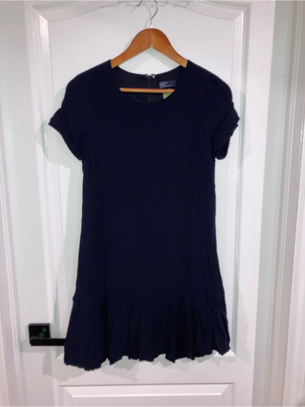 GAP Black/Navy Short Sleeve Ruffle Hem Dress - size S
